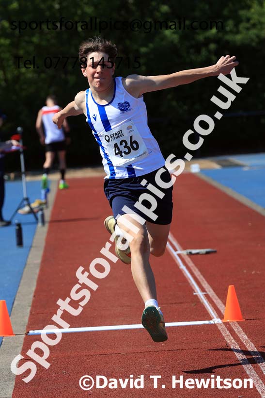 Mens under-17s triple jump, 2025 North Eastern Track and Field Champs., Shildon, County Durham. Photo: David T. Hewitson/Sports for All Pics